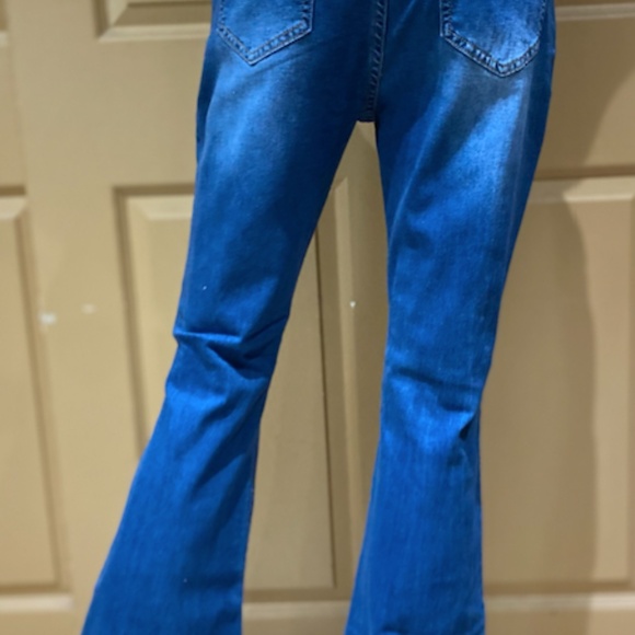 NWT CELEBRITY ACE Juniors/Women's Jean size 11/30 - Picture 3 of 5